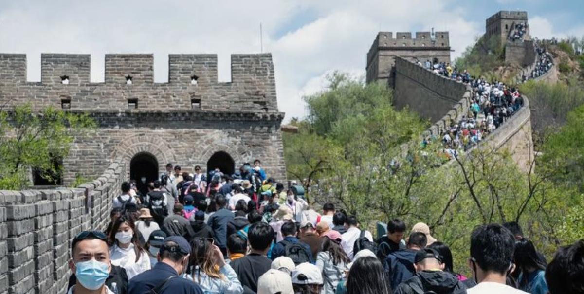 Çin'in Hizmet Sektöründe 1 Trilyon Dolarlık Dış Ticaret Barajı Aşıldı: Ekonomik Gücün Yeni Yüzü! 2 cinin-hizmet-sektorunde-1-trilyon-dolarlik-dis-ticaret-baraji-asildi-ekonomik-gucun-yeni-yuzu-Hb9izm6i.jpg