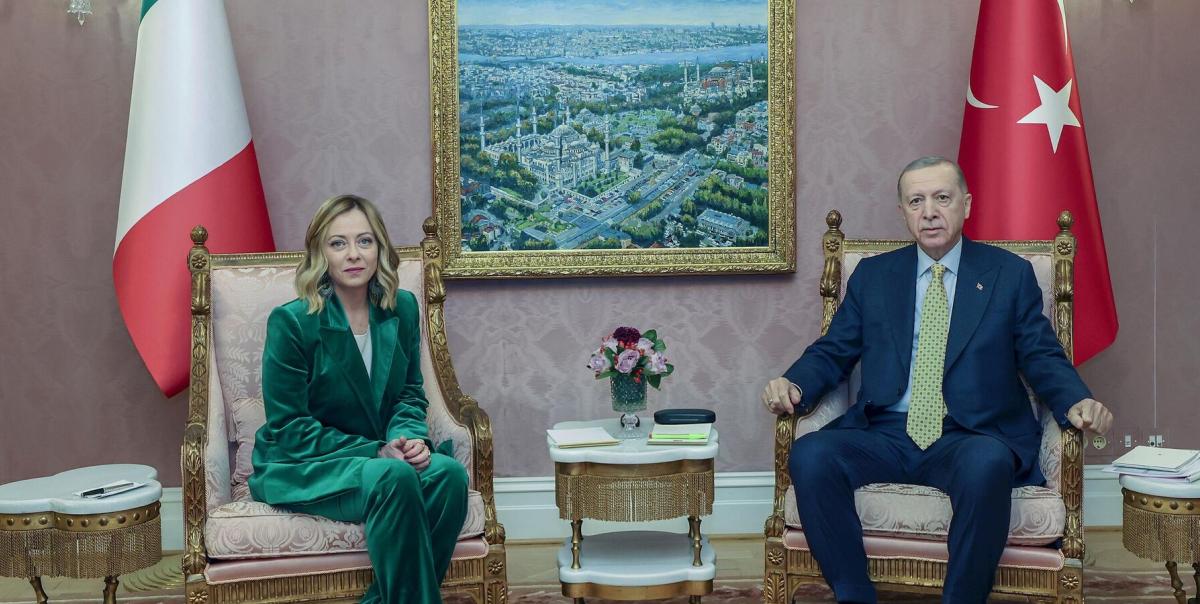 Cumhurbaşkanı Erdoğan ve İtalya Başbakanı Meloni: Tarihi Telefon Görüşmesi! 2 cumhurbaskani-erdogan-ve-italya-basbakani-meloni-tarihi-telefon-gorusmesi-xK6CllJa.jpg