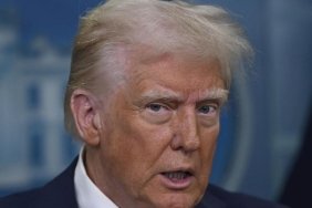 Dünyayı Şaşkına Çeviren Olay: Trump, Putin'in Özgürlüğünü Tehdit Eden UCM Savcısına Sarsıcı Yaptırım Uyguladı! 2 dunyayi-saskina-ceviren-olay-trump-putinin-ozgurlugunu-tehdit-eden-ucm-savcisina-sarsici-yaptirim-uyguladi-UZ7qHSts.jpg