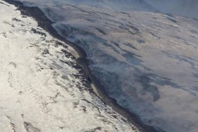 Etna Yanardağı'nda Kıyamet Senfonisi: Kül ve Lavların Dansı Devam Ediyor! 5 etna-yanardaginda-kiyamet-senfonisi-kul-ve-lavlarin-dansi-devam-ediyor-fFaRTfE1.jpg