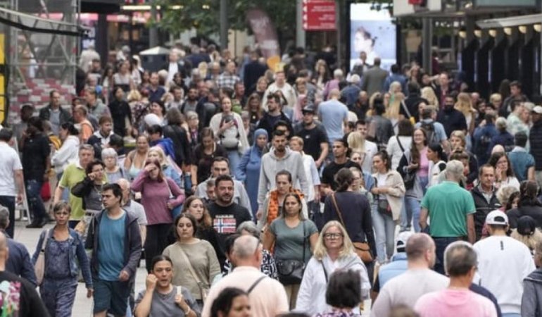 Euro Bölgesi'nde Enflasyonun Şok Dalgası: Beklenmedik Yükseliş! 1 euro-bolgesinde-enflasyonun-sok-dalgasi-beklenmedik-yukselis-wJYmFjtX.jpg