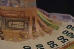 Euro, Önümüzdeki Haftada 1,04 Doların Altına Düşerek Finans Dünyasını Sarsabilir! 5 euro-onumuzdeki-haftada-104-dolarin-altina-duserek-finans-dunyasini-sarsabilir-S3W8XZy9.jpg