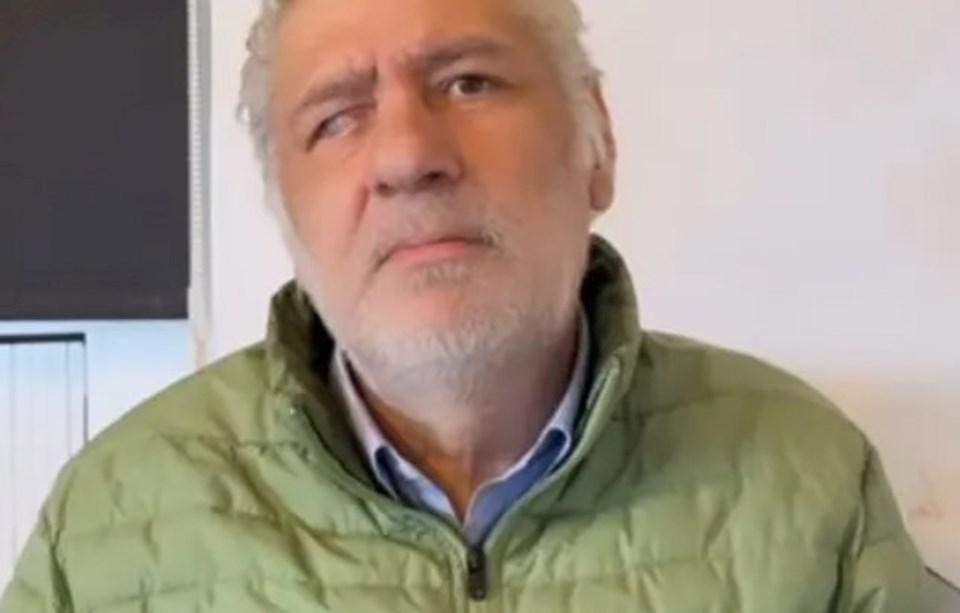 Ferdi Tayfur'un Oğlu Timur Turanbayburt'tan Duygusal Açıklama: 'Babama Küs Gittim!' 3 Ferdi Tayfur'un Oğlu Timur Turanbayburt'tan Duygusal Açıklama: 'Babama Küs Gittim!'