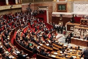 Fransa Senatosu'ndan Şok Karar: Kaçak Göçmenlerin Aşkı Yasaklanıyor! 14 fransa-senatosundan-sok-karar-kacak-gocmenlerin-aski-yasaklaniyor-JyHLrx6C.jpg