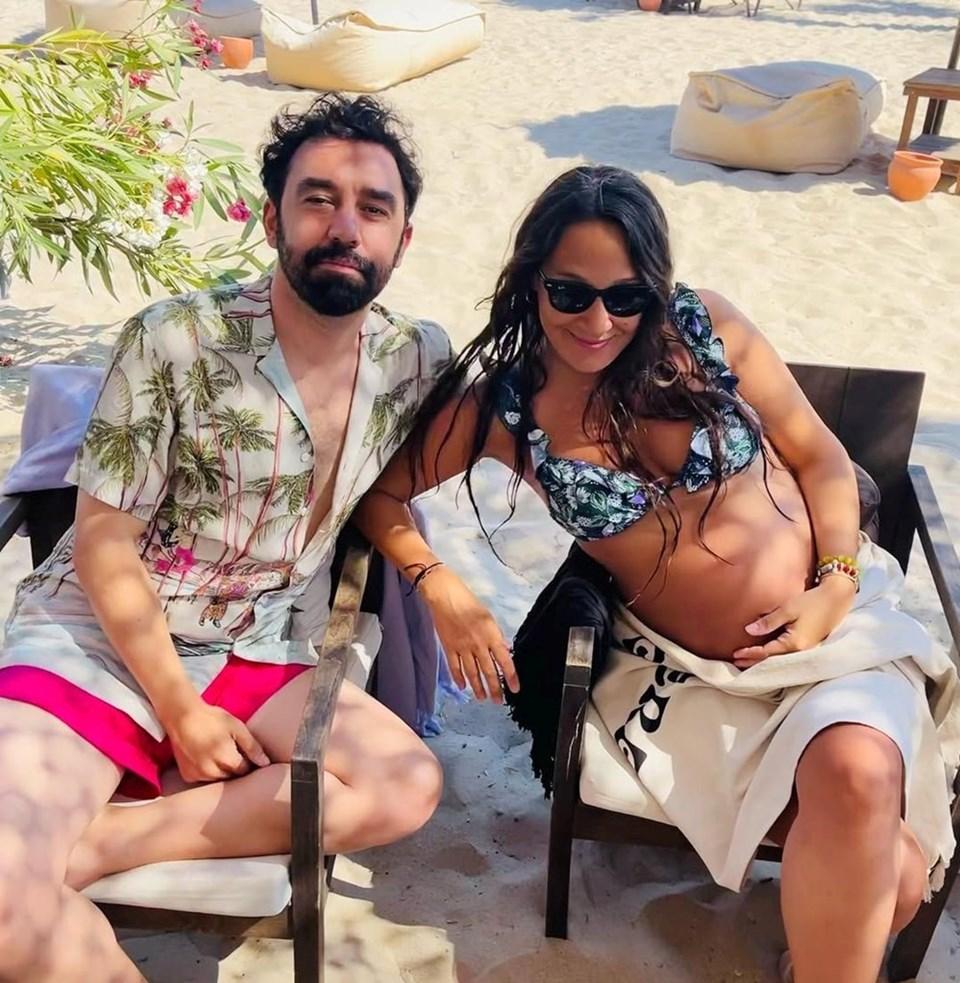 Gupse Özay'dan 'Güvenilir Bir Ünlü Değil' Açıklamasına Yanıt! 2 Gupse Özay'dan 'Güvenilir Bir Ünlü Değil' Açıklamasına Yanıt!