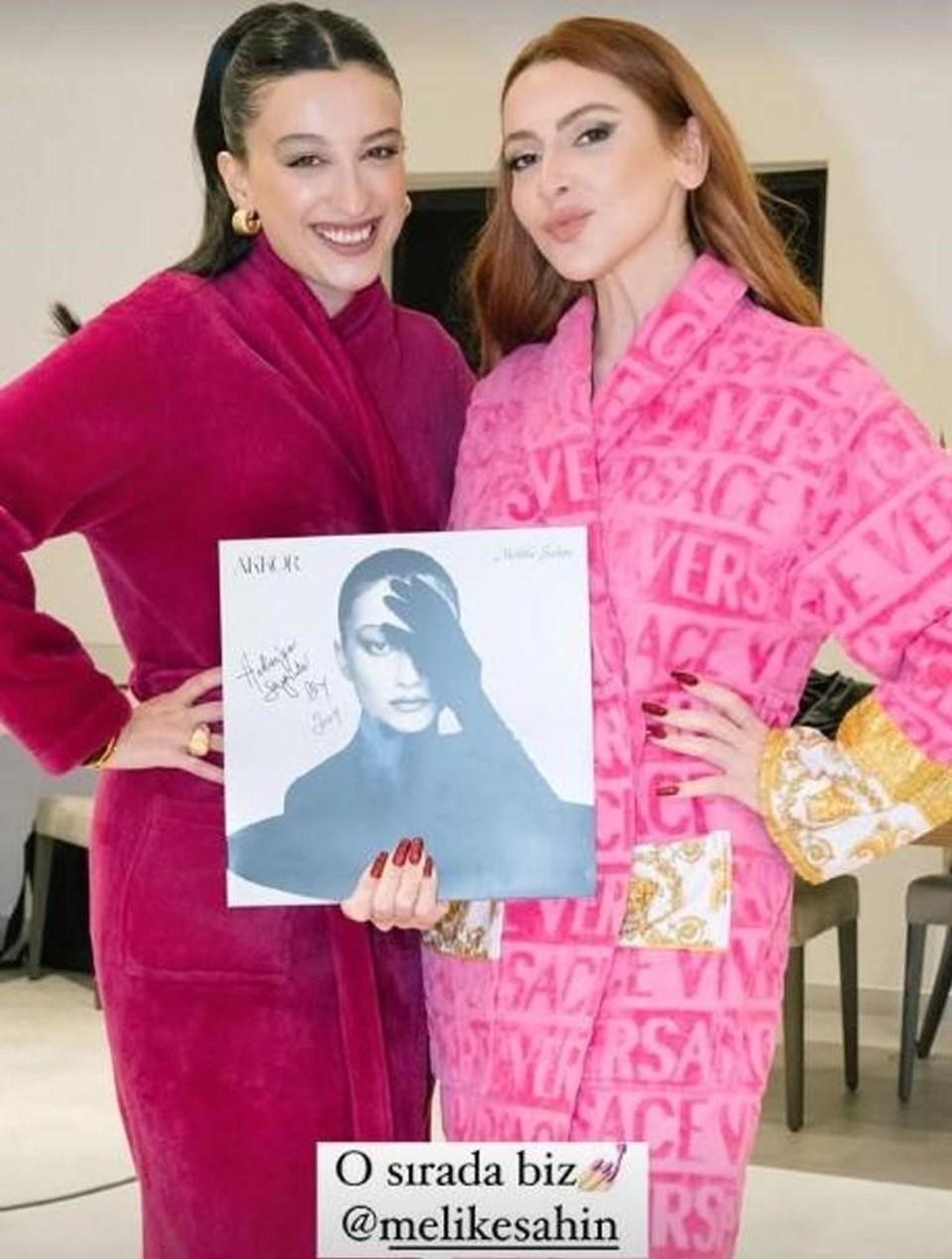 Hadise'den Kıskançlık İddialarına Fotoğraflarla Cevap: Gerçekler Ortaya Çıkıyor! 2 Melike Şahin Kimdir?
