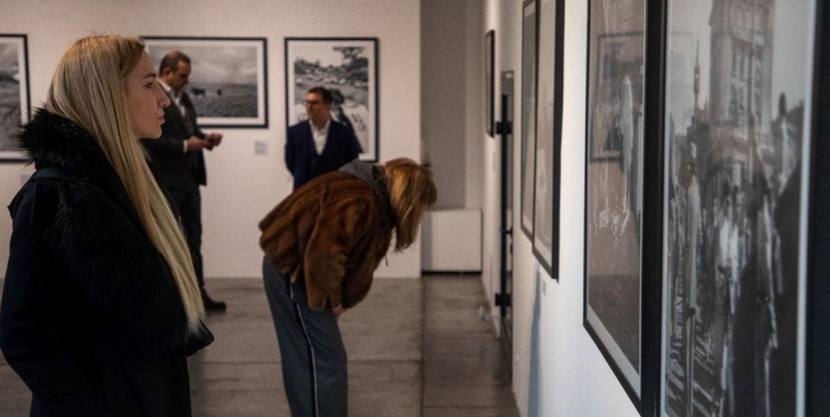 Hırvatistan'da Ara Güler Sergisi: Sanatın Sırlarını Keşfedin ve Unutulmaz Bir Deneyim Yaşayın! 5 hirvatistanda-ara-guler-sergisi-sanatin-sirlarini-kesfedin-ve-unutulmaz-bir-deneyim-yasayin-TeSWS56j.jpg