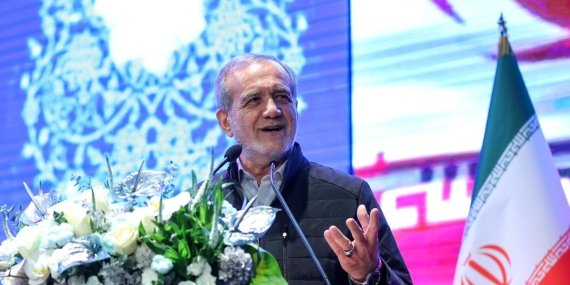 İran Cumhurbaşkanı Pezeşkiyan’dan Şiir Müjdesi: İki Türkçe Şiir Okumakta Hiçbir Sakınca Yok!