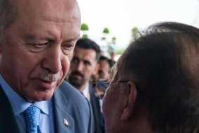 Malezya Cumhurbaşkanı'dan Erdoğan'a Duygusal Selam: "Bu Şarkı Kalbimin Asıl Sahiplerine!" 15 malezya-cumhurbaskanidan-erdogana-duygusal-selam-bu-sarki-kalbimin-asil-sahiplerine-9wu2wjfG.jpg