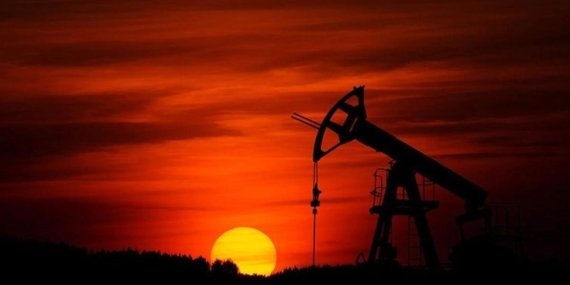 Petrol Fiyatlarında 5 Haftalık Düşüş: Çöküş Mü, Yoksa Yeni Bir Başlangıç mı?