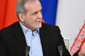 Pezeşkiyan'dan ABD'ye Şok Gönderme: Namert Köprüsünü Geçme, Sel Seni Alsın! 5 pezeskiyandan-abdye-sok-gonderme-namert-koprusunu-gecme-sel-seni-alsin-EdQC3m8i.jpg