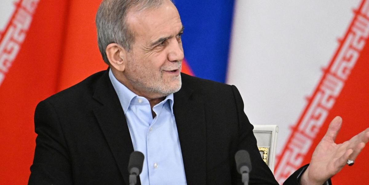 Pezeşkiyan'dan ABD'ye Şok Gönderme: Namert Köprüsünü Geçme, Sel Seni Alsın! 2 pezeskiyandan-abdye-sok-gonderme-namert-koprusunu-gecme-sel-seni-alsin-EdQC3m8i.jpg