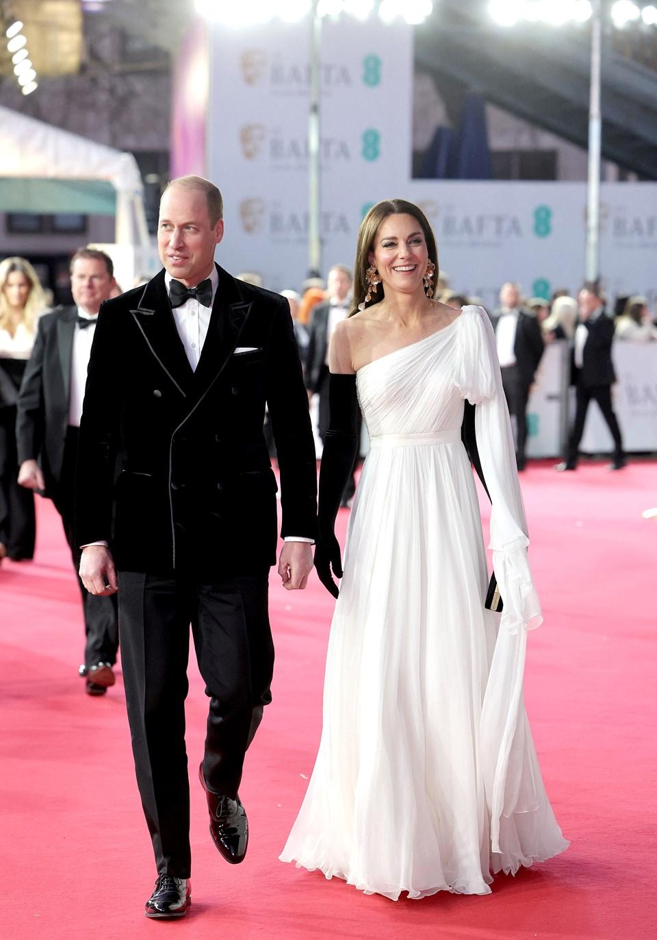 Prenses Kate ve Prens William: Kameralar Önünde Görünmeye Hazır Değiller! 1 Galler Prensesi Kate Middleton Kanseri Yendi