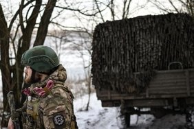 Rusya Savunma Bakanlığı'ndan Şok İddia: Ukraynalı Askerler, Kursk'taki Bir Köyde Tüm Erkekleri Acımasızca Katletti! 7 rusya-savunma-bakanligindan-sok-iddia-ukraynali-askerler-kursktaki-bir-koyde-tum-erkekleri-acimasizca-katletti-3fYYUTmR.jpg