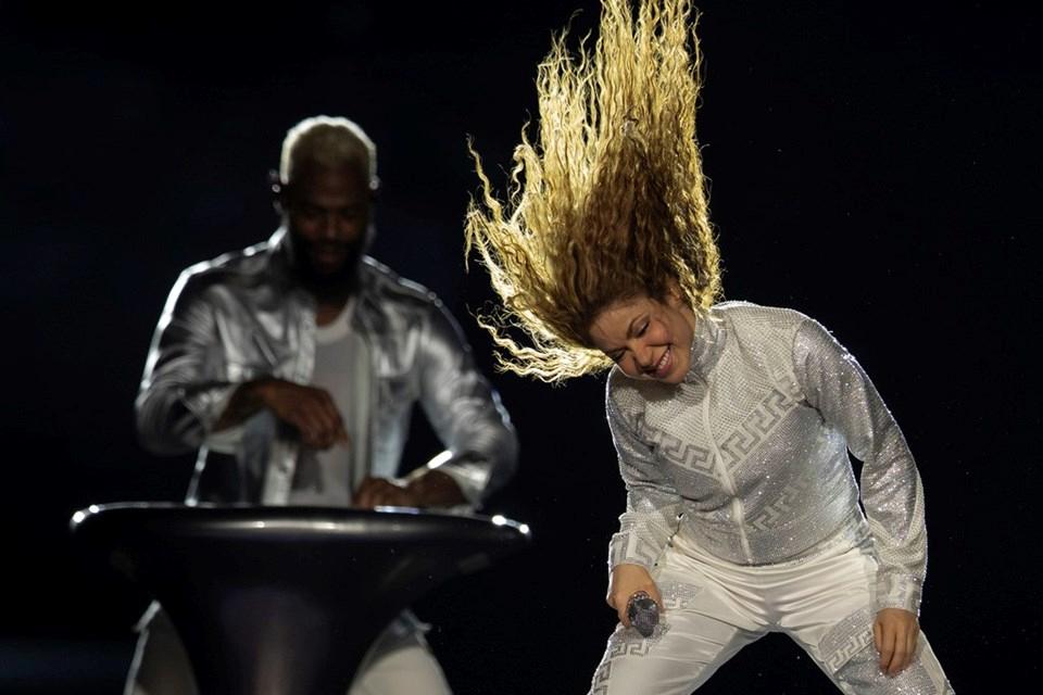 Shakira'nın Dünya Turu: 12 Ayda Günde 14 Saat Prova Yaparak Elde Ettiği Gizli Başarı! 2 Shakira'nın Dünya Turu: 12 Ayda Günde 14 Saat Prova Yaparak Elde Ettiği Gizli Başarı!