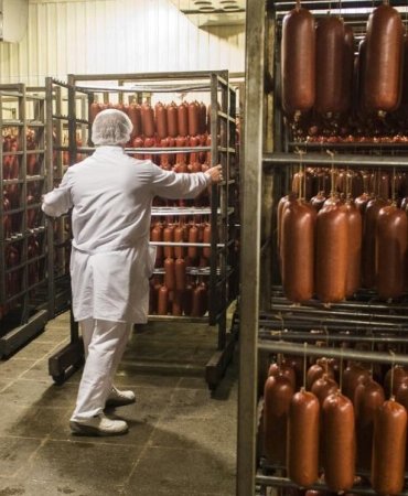 Şok Gelişme: Eski Belediye Başkanı Yolsuzluk Skandalıyla Çökerken, Devletin Kasığından 1.5 Ton Sosis Çaldığı Ortaya Çıktı! 9 sok-gelisme-eski-belediye-baskani-yolsuzluk-skandaliyla-cokerken-devletin-kasigindan-15-ton-sosis-caldigi-aFDpLtl5.jpg