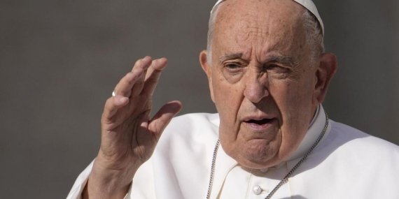 Şok Gelişme! Papa Franciscus Acil Hastaneye Kaldırıldı: Vatikandan Çarpıcı İlk Açıklama!