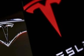 Tesla'nın Avrupa'daki Satışlarında Şok Düşüş: Frenler Sertleşiyor! 1 teslanin-avrupadaki-satislarinda-sok-dusus-frenler-sertlesiyor-5EKhvHV8.jpg