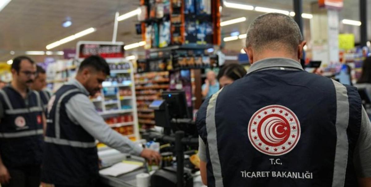 Ticaret Bakanlığı'ndan Ramazan Özel Denetim Hamlesi: Gıda Sektöründe Hız Kesilmiyor! 2 ticaret-bakanligindan-ramazan-ozel-denetim-hamlesi-gida-sektorunde-hiz-kesilmiyor-Rw5nGDCs.jpg