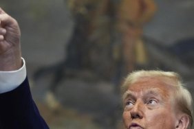 trumptan-sasirtan-aciklama-putin-ve-zelenski-ile-goruserek-catismanin-sonlanma-umudunu-artirdi-CbORIkcq.jpg