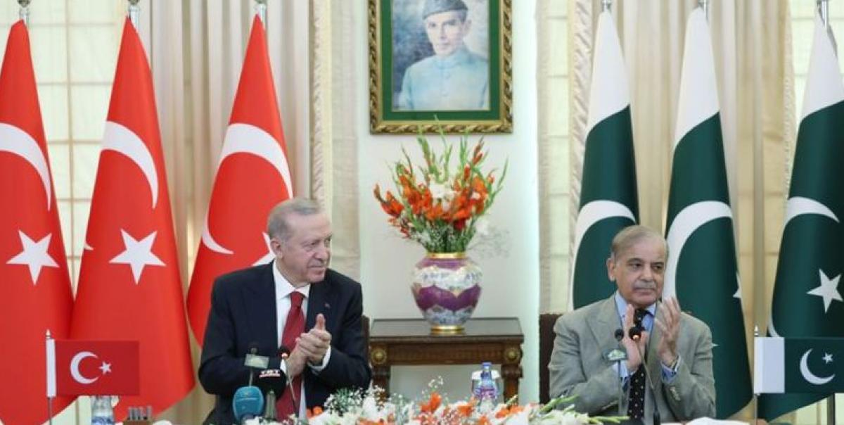 Türkiye ve Pakistan Arasında Tarihi 24 Anlaşma İmzalandı: Yeni Bir Dönemin Kapıları Açıldı! 2 turkiye-ve-pakistan-arasinda-tarihi-24-anlasma-imzalandi-yeni-bir-donemin-kapilari-acildi-1qZwy8I9.jpg