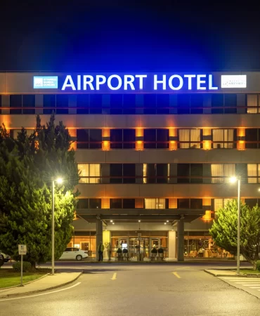 İSG Airport Hotel misafirlerine şehir konforunda havalimanı deneyimi sunuyor 3 1742993001_ISG_AirportHotel__2_-1-scaled