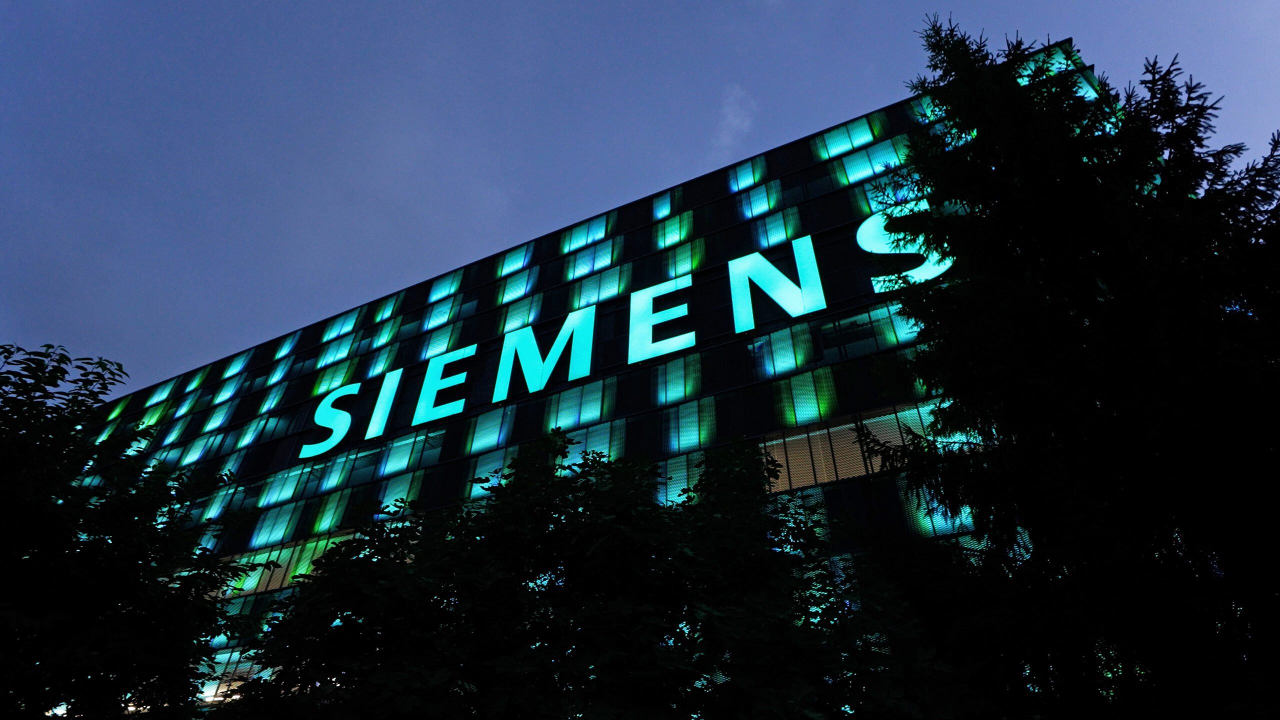 Siemens, Avrupa’nın Patent Lideri Oldu: Günde 24 Buluş, Yapay Zekâda Zirve 2 1743147200_Siemens_Campus_Zug_134_original-scaled
