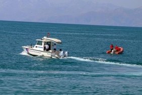 94 Günlük Açık Deniz Serüveni: Balıkçı'nın Hamamböceği, Kuş ve Kaplumbağa ile Hayatta Kalma Mücadelesi! 3 94-gunluk-acik-deniz-seruveni-balikcinin-hamambocegi-kus-ve-kaplumbaga-ile-hayatta-kalma-mucadelesi-S2Xz2Pj3.jpg