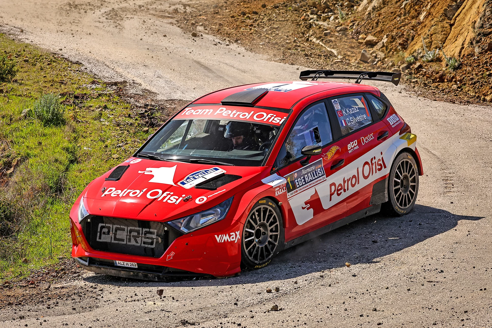 Marmaris Rallisi’nde Zafer Kerem Kazaz ve Corentin Silvestre’nin 2 Kerem-Kazaz-Marmaris-Ege-Rallisi