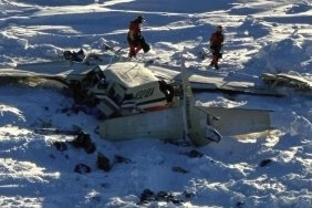 Alaska'da Dehşet: Uçak Kazasında Tüm Yolcular Hayatını Kaybetti, Aşırı Yükleme Şok Edici Gerçekler Ortaya Çıktı! 4 alaskada-dehset-ucak-kazasinda-tum-yolcular-hayatini-kaybetti-asiri-yukleme-sok-edici-gercekler-ortaya-f6aIfeRK.jpg
