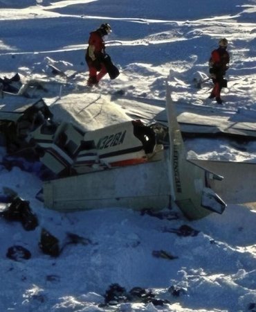 Alaska'da Dehşet: Uçak Kazasında Tüm Yolcular Hayatını Kaybetti, Aşırı Yükleme Şok Edici Gerçekler Ortaya Çıktı! 3 alaskada-dehset-ucak-kazasinda-tum-yolcular-hayatini-kaybetti-asiri-yukleme-sok-edici-gercekler-ortaya-f6aIfeRK.jpg