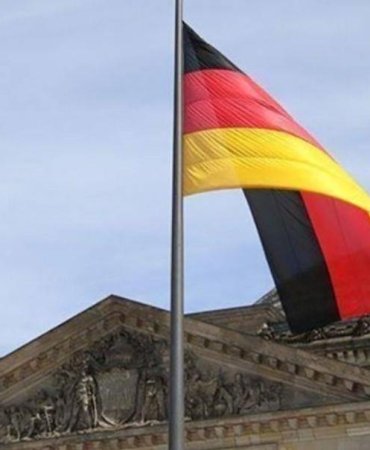 Almanya'da 500 Milyar Euroluk Ekonomi ve Savunma Hamlesi 5 almanyada-500-milyar-euroluk-ekonomi-ve-savunma-hamlesi-Dp57EOaI.jpg
