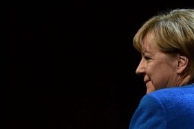 angela-merkel-zelenskiy-avrupa-birligi-destek-olmadan-savasin-karanlik-golgelerini-aydinlatamaz-wjd1qJzF.jpg