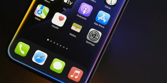 Apple, Siri’nin Yapay Zeka Güncellemelerini Erteledi