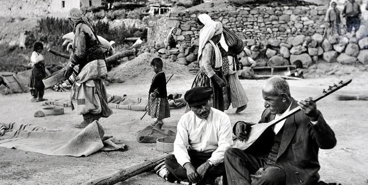 Aşık Veysel'in 52 Yıl Önce Aramızdan Ayrılması: Unutulmaz Eserleriyle Kalplerimizi Nasıl Fethetti? 4 asik-veyselin-52-yil-once-aramizdan-ayrilmasi-unutulmaz-eserleriyle-kalplerimizi-nasil-fethetti-cdnlwEqE.jpg