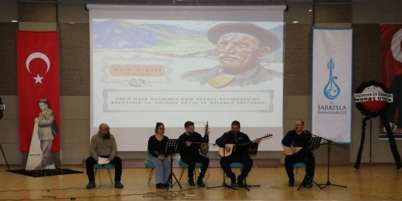 Aşık Veysel’in Ölüm Yıldönümünde Sivasta Yaşanan Duygu Dolu Anlar: Bu İnanılmaz Anlar Kalbinizi Isıtacak!