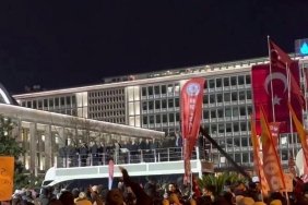 Bakan Yerlikaya: Gösterilerde Bin 418 Kişi Gözaltına Alındı, 979 Kişi Halen Tutuluyor 1 bakan-yerlikaya-gosterilerde-bin-418-kisi-gozaltina-alindi-979-kisi-halen-tutuluyor-ewCcNPBb.jpg