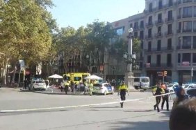 Barcelona'da Korkunç Kaza! Turist ve Öğrenci Otobüsü Çarpıştı: 34 Yaralı! 1 barcelonada-korkunc-kaza-turist-ve-ogrenci-otobusu-carpisti-34-yarali-3DHi3AtK.jpg