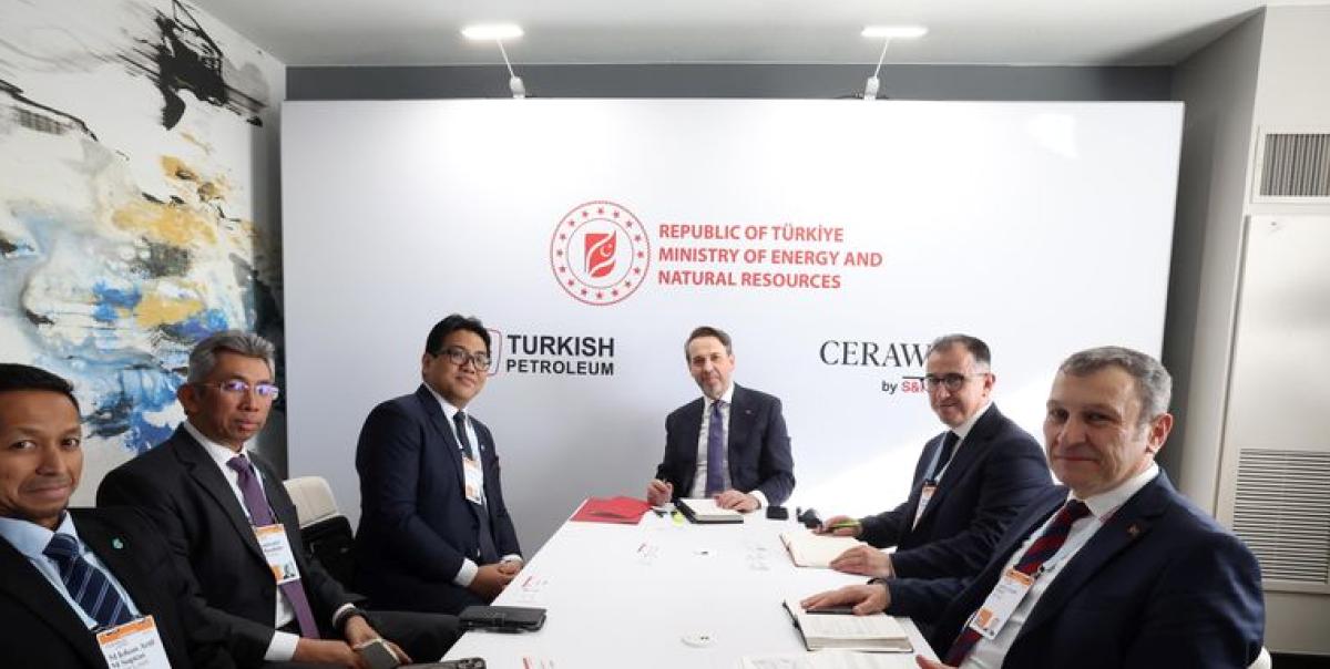 Bayraktar'ın ABD'de Düşmanları Korkutan İşbirliği Görüşmeleri! 2 bayraktarin-abdde-dusmanlari-korkutan-isbirligi-gorusmeleri-F5IJ2rCB.jpg