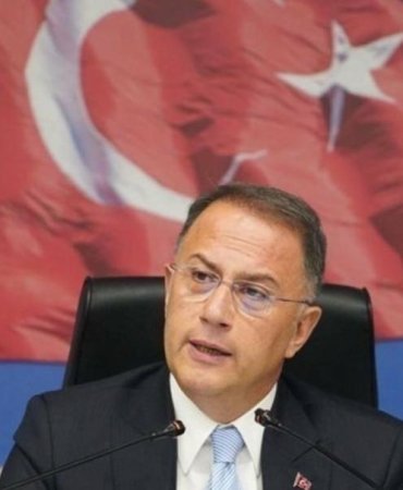 Beylikdüzü Belediye Başkanı Mehmet Murat Çalık Tutuklandı 9 beylikduzu-belediye-baskani-mehmet-murat-calik-tutuklandi-SxLZTpAh.jpg