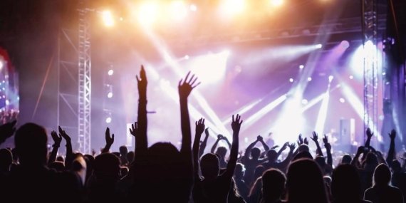 Bu Yıl Türkiye’de Dünyaca Ünlü İsimlerin Müzik Şöleni: Kaçırılmayacak Performanslar!