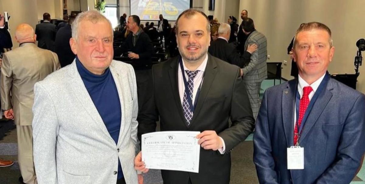 Burgas Ticaret ve Sanayi Odası’ndan Ahmet Yazıcı’ya Ödül 2 burgas-ticaret-ve-sanayi-odasindan-ahmet-yaziciya-odul-K3tvafhd.jpg