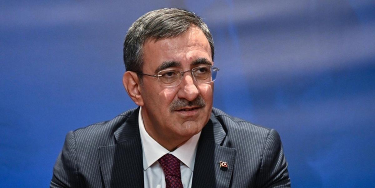 Cevdet Yılmaz’dan Ekonomi Mesajı: “Temellerimiz Sağlam, Dalgalanmalar Geçici” 2 cevdet-yilmazdan-ekonomi-mesaji-temellerimiz-saglam-dalgalanmalar-gecici-9Q1Jckip.jpg