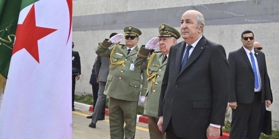 Cezayir Cumhurbaşkanı Tebbun’un Arap Birliği Zirvesi’nde Olmaması: Siyasi Arenada Sarsıcı Bir Boşluk!