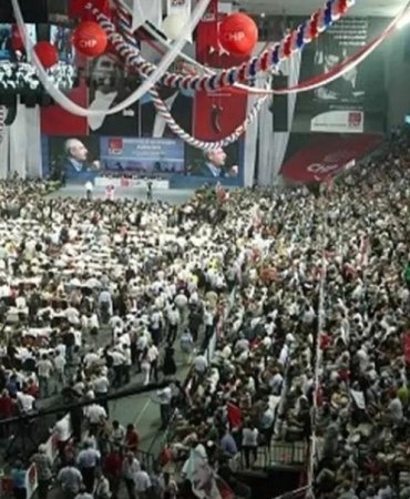 CHP'de Olağanüstü Kurultay Kararı: Özgür Özel Adaylığını Açıkladı, YSK İddialarına Yalanlama Geldi 5 chpde-olaganustu-kurultay-karari-ozgur-ozel-adayligini-acikladi-ysk-iddialarina-yalanlama-geldi-qDcN15F6.jpg