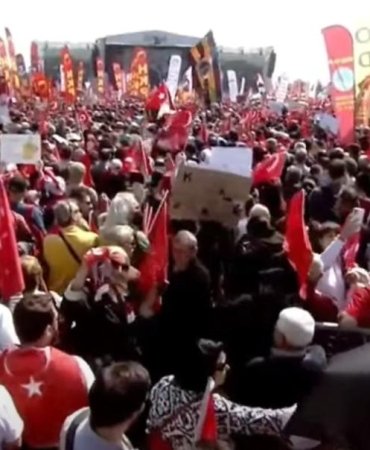 chpden-maltepede-dev-miting-bu-daha-baslangic-mucadeleye-devam-4Amq9mwy.jpg