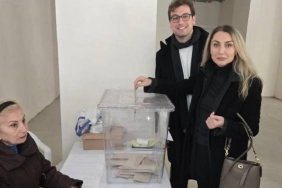 CHP'nin Cumhurbaşkanı Adayı İçin Ön Seçimi Başladı: Dilek İmamoğlu da Oyunu Kullandı 5 chpnin-cumhurbaskani-adayi-icin-on-secimi-basladi-dilek-imamoglu-da-oyunu-kullandi-AqYTO5RF.jpg