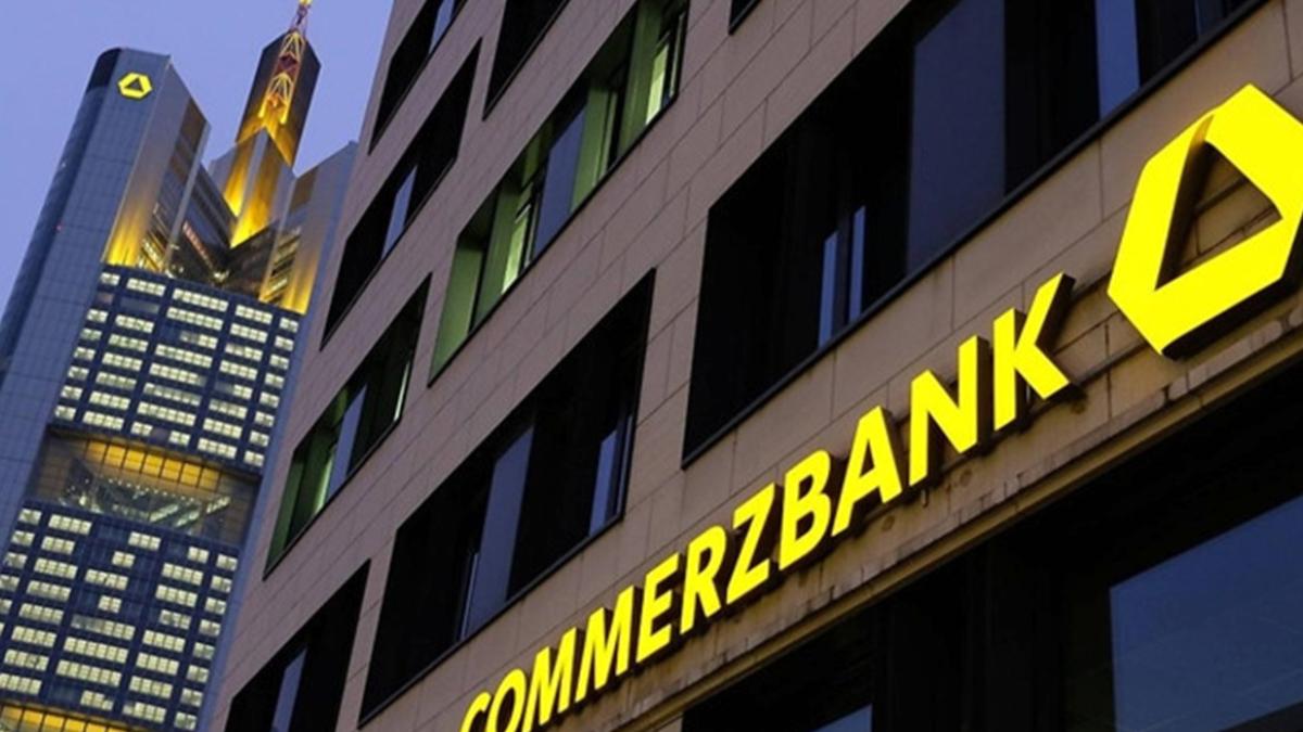 Commerzbank’tan Dolar/TL Tahminine Zam: 2025’te 42, 2026’da 46 2 commerzbanktan-dolartl-tahminine-zam-2025te-42-2026da-46-WVHzP6FK.jpg
