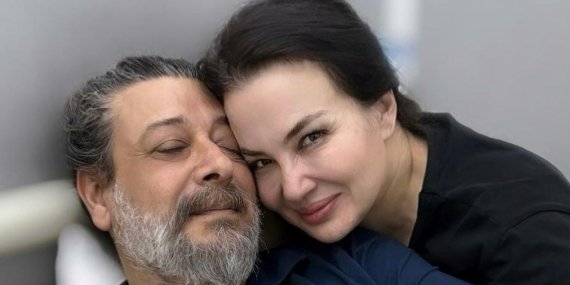 Deniz Uğur’un Eşinden Kalp Krizi Açıklaması: Sevenlerinden Dua İstedi!