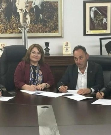 Didim Belediyesi'nde İşçilere Enflasyon Güvencesi! En Düşük Maaş 38 Bin TL Oldu 6 didim-belediyesinde-iscilere-enflasyon-guvencesi-en-dusuk-maas-38-bin-tl-oldu-Hw9QAgEz.jpg
